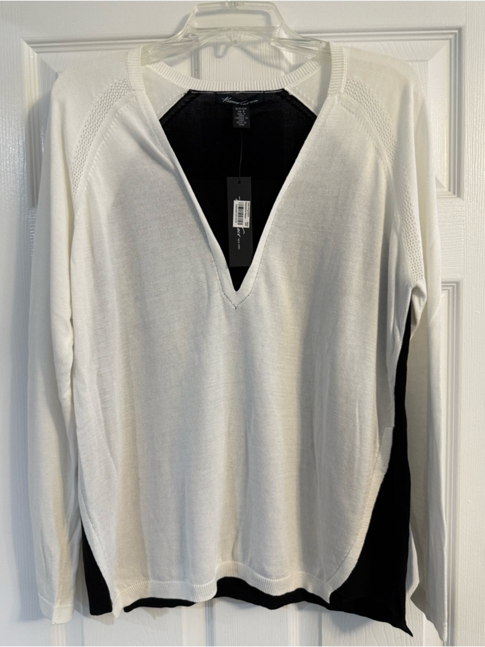 Women’s Kenneth Cole White and Black V-Neck Sweater